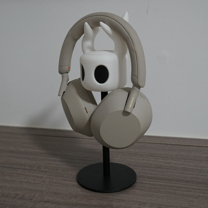 حامل سماعات رأس للألعاب على شك - مراجعة Gaming Accessories Desktop وسعره