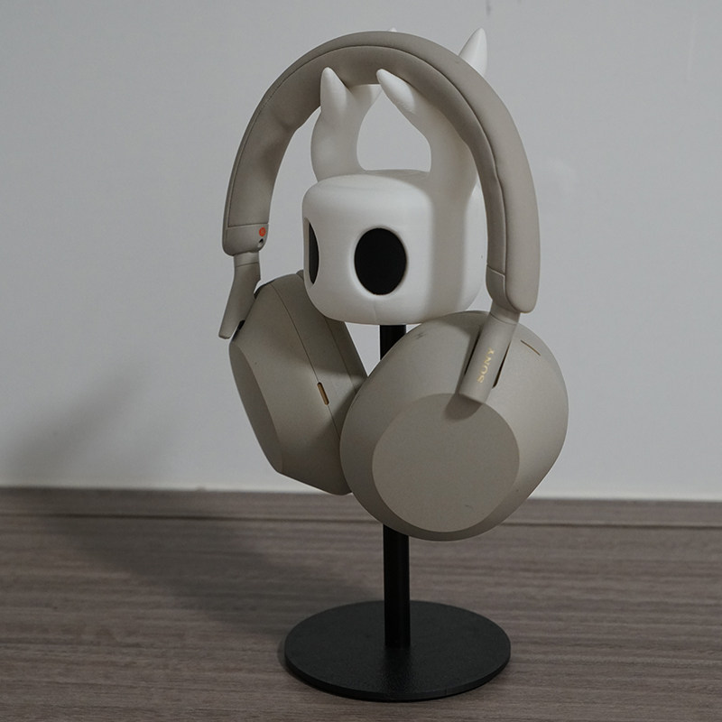 حامل سماعات رأس للألعاب على شك - مراجعة Gaming Accessories Desktop وسعره